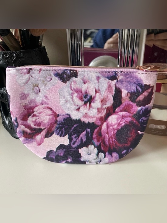 ipsy Handbags - 3/$15 Ipsy Zippered Floral Pattern Cosmetic Bag Ipsy May 2022 Bag